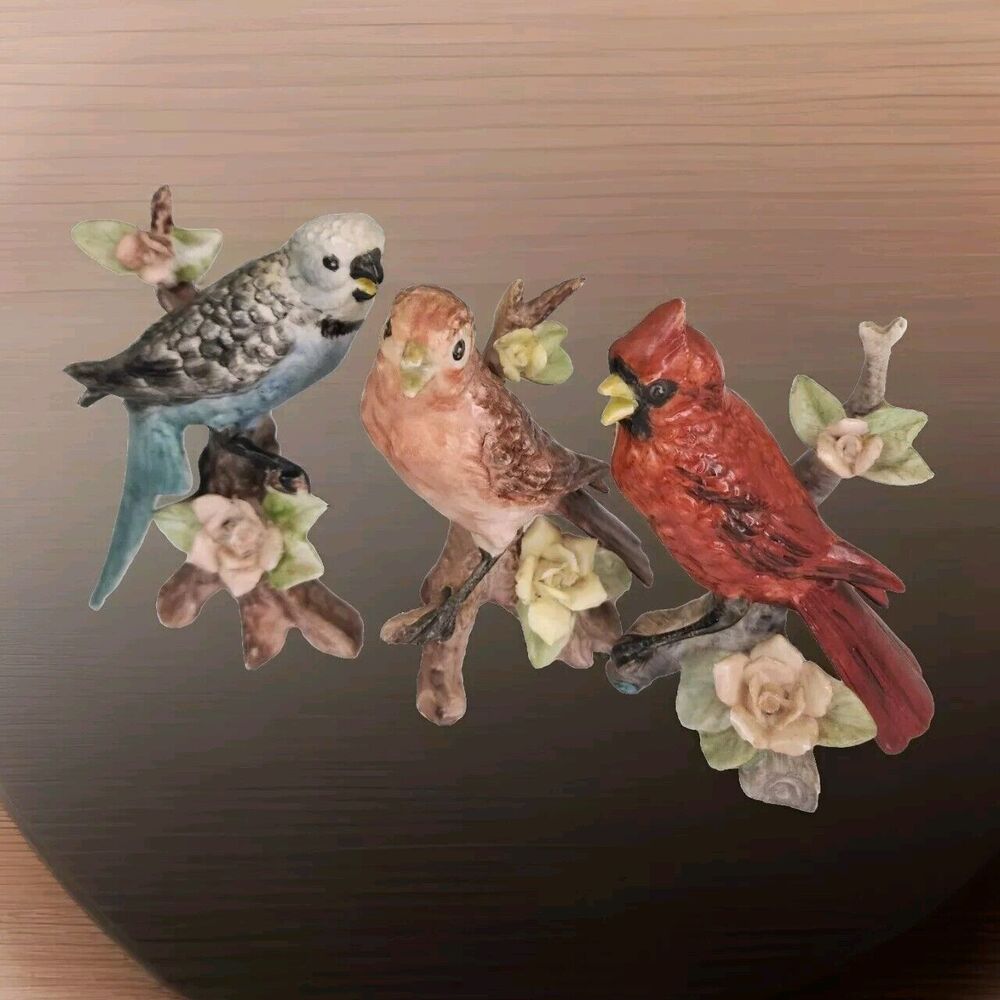 3 Schwabe Bird Figurines Multicolor  Handpainted Cardinal Wren Parakeet Signed - Picture 2 of 16